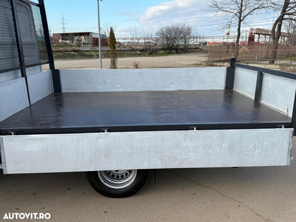 Mercedes-Benz Sprinter - 16