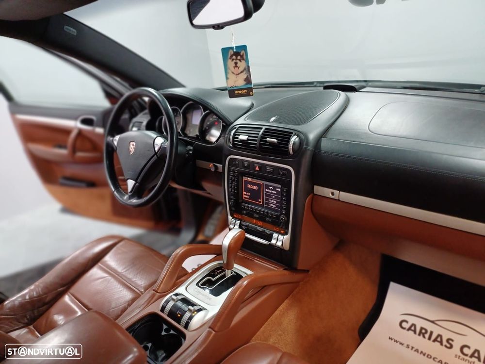 Porsche Cayenne S Tiptronic - 21