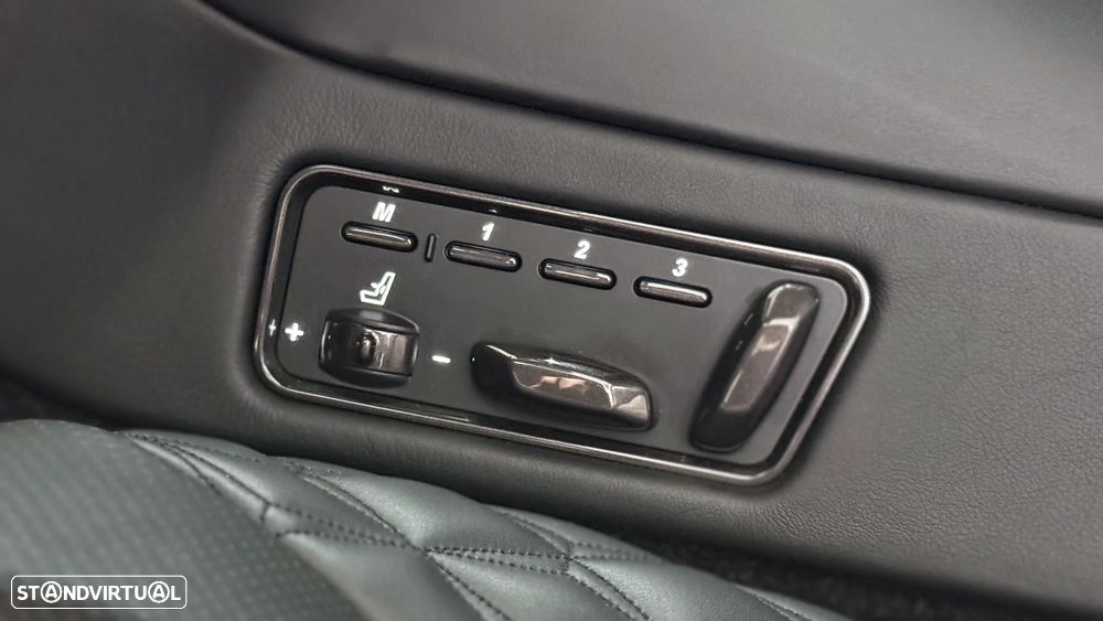 Aston Martin Vanquish S Ultimate - 34