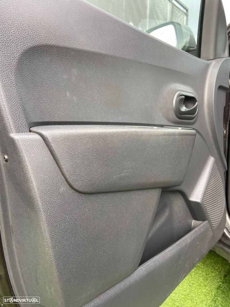 Dacia Dokker dCi 90 Stepway - 21