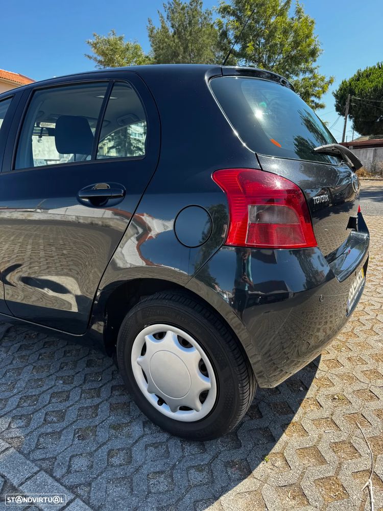 Toyota Yaris 1.4 D-4D - 7