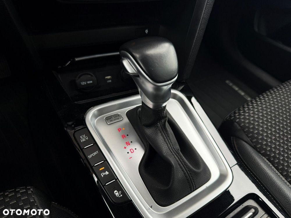 Kia XCeed 1.6 GDI PHEV L Business Line DCT - 25