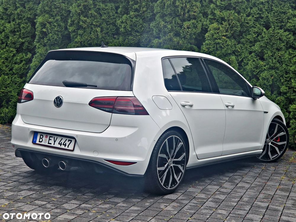 Volkswagen Golf GTD 2.0 TDI SCR DSG - 11