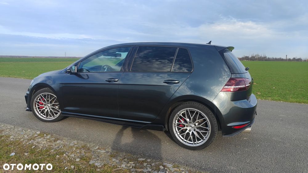Volkswagen Golf GTI Performance BlueMotion Technology - 6