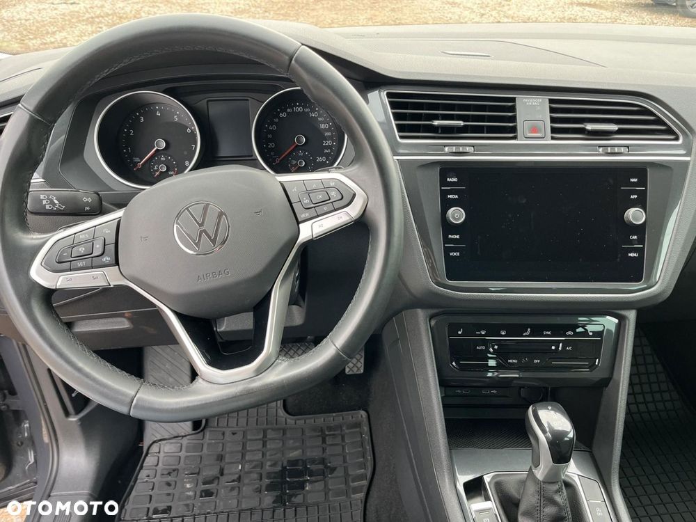Volkswagen Tiguan - 13