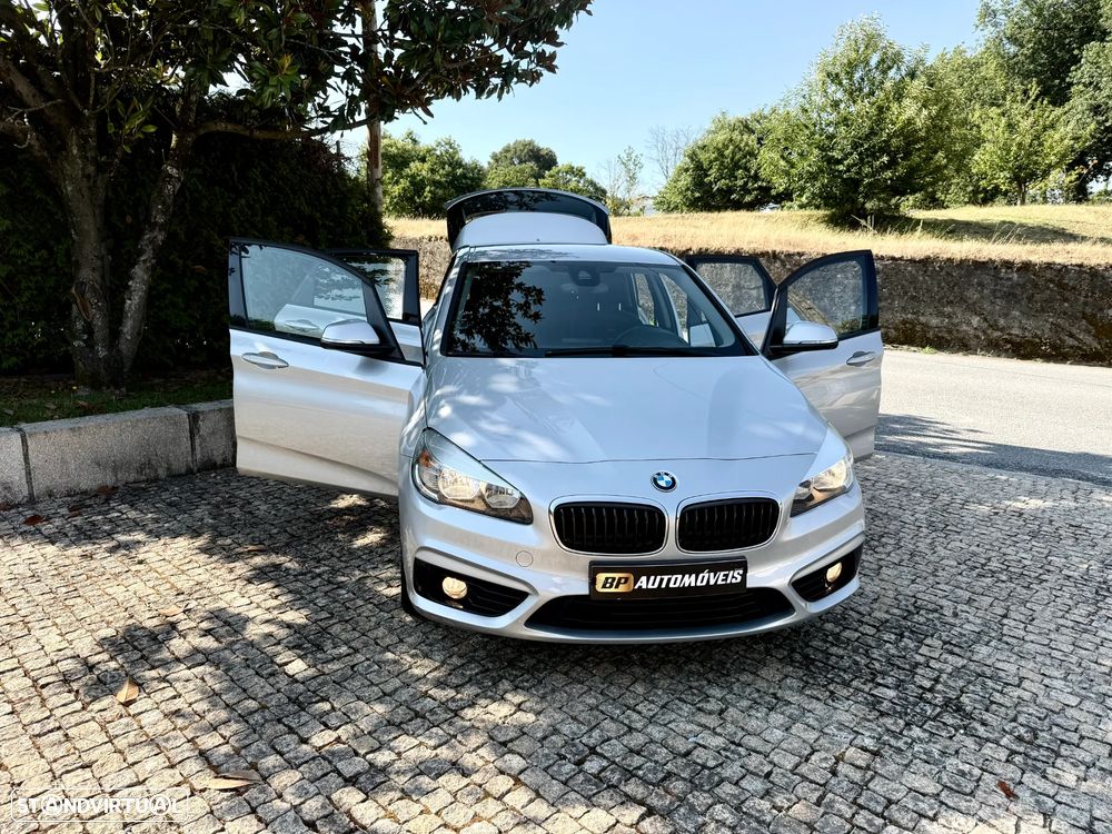 BMW 218 Active Tourer d Line Sport - 39