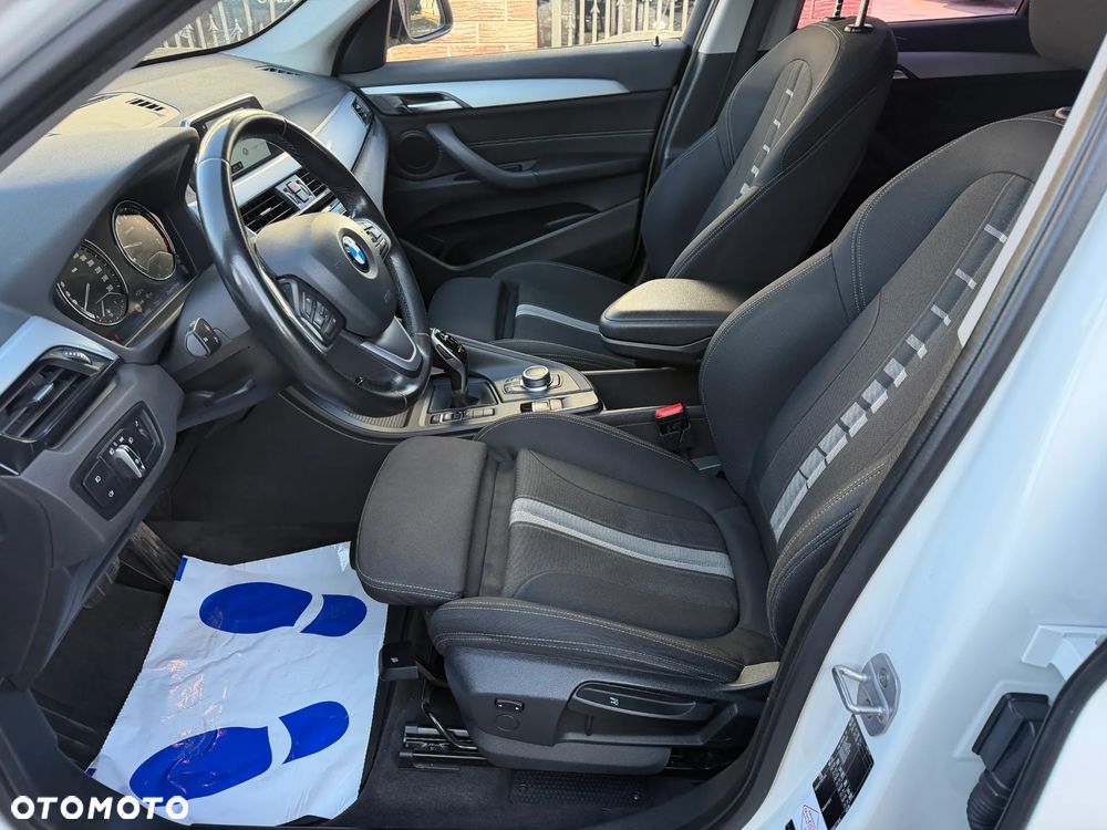 BMW X1 sDrive18i Advantage - 11