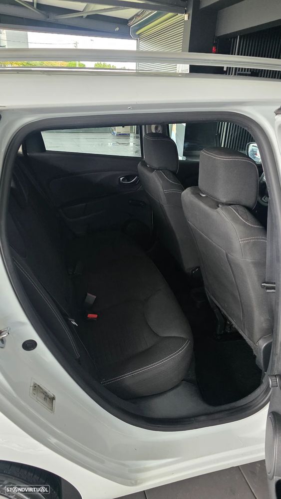 Renault Clio Sport Tourer 1.5 dCi GT Line - 16