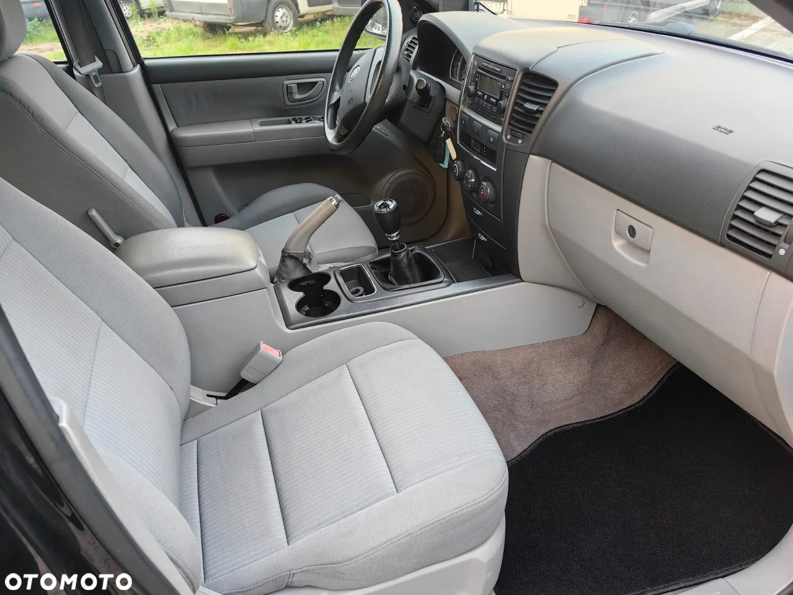 Kia Sorento - 9
