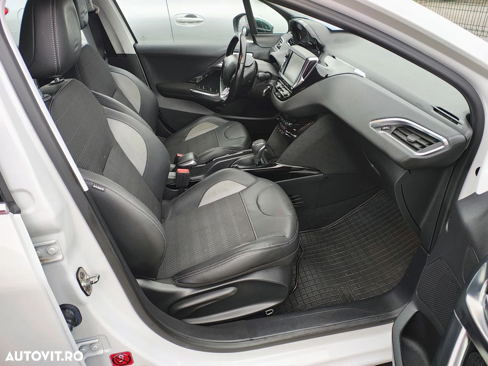 Peugeot 2008 PureTech 110 GPF Stop&Start EAT6 Allure - 18