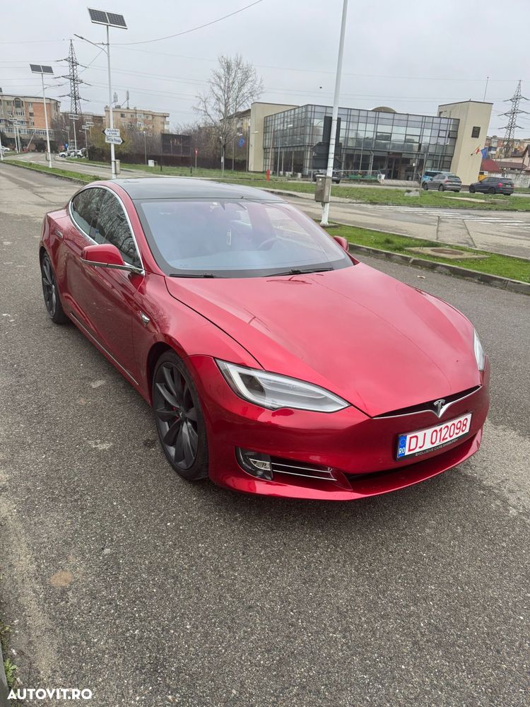 Tesla Model S - 2