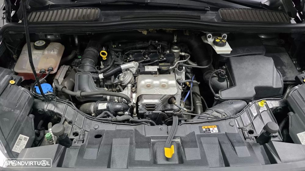 Ford C-Max 1.0 SCTi Titanium S/S - 39