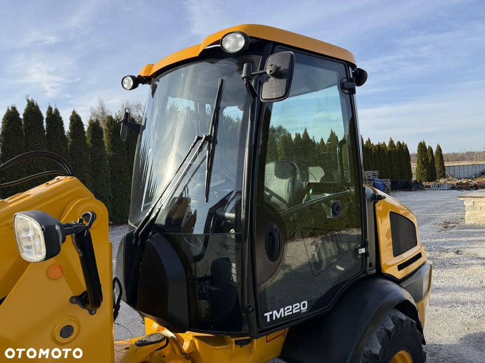 JCB TM 220 AGRI TELESKOP / 2016 ROK / TELESKOP / MAŁE GABARYTY / PIĘKNA / ZADBANA / SPROWADZONA Z NIEMIEC / PIĘKNIE UTRZYMANA / ORYGINAŁ / 180 300 310 320 330 Schaffer - 29