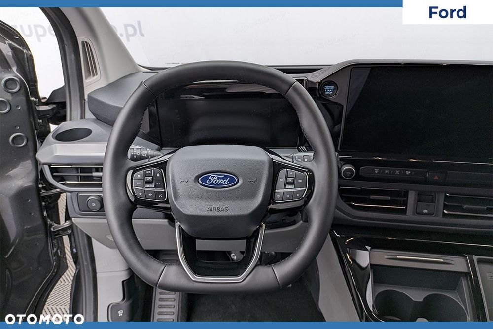 Ford Tourneo Custom - 10