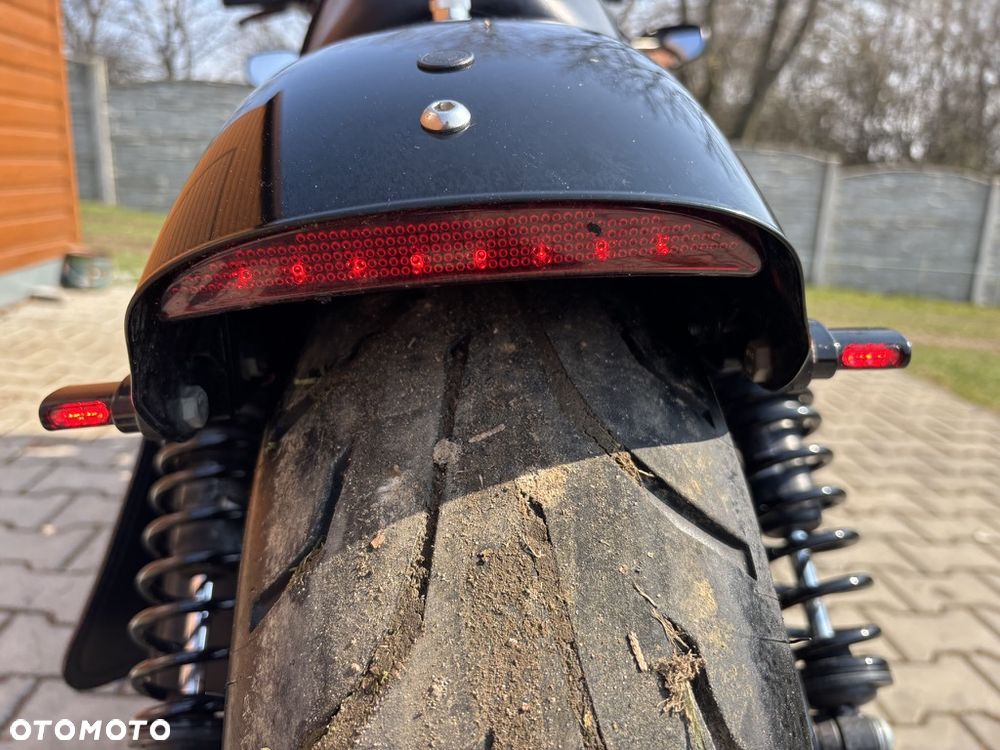 Harley-Davidson Sportster Roadster 1200R - 14