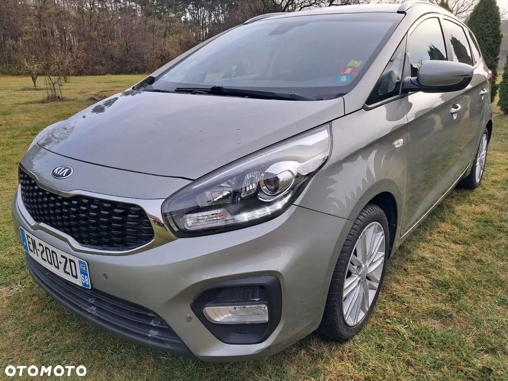 Kia Carens 1.7 CRDi 115 Dream Team Edition - 1