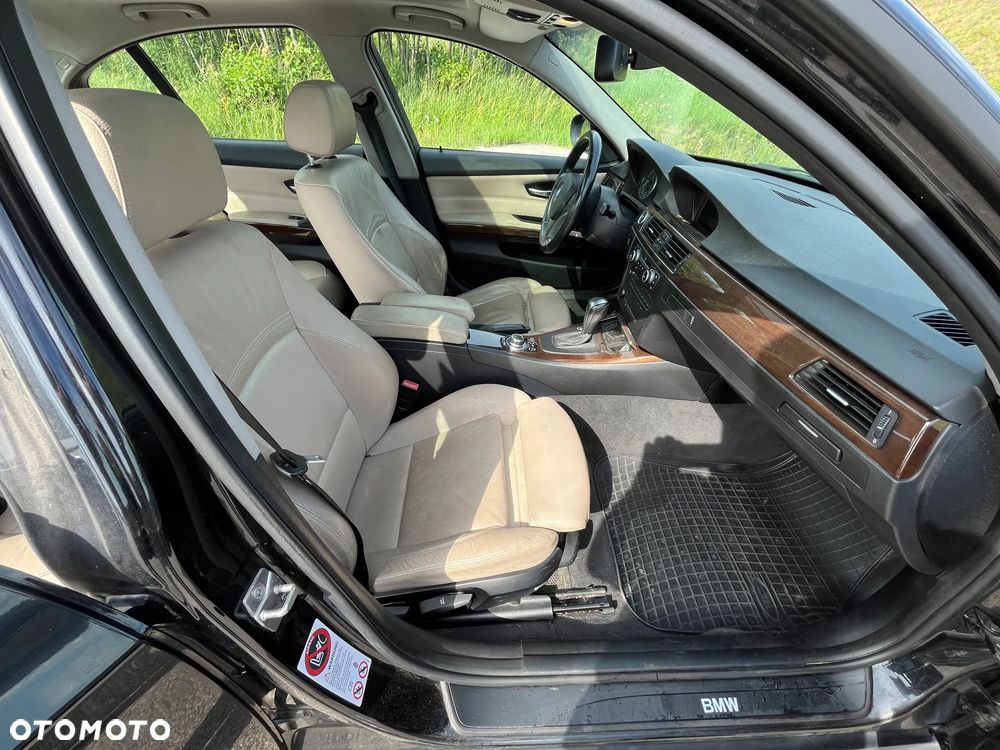 BMW Seria 3 - 35