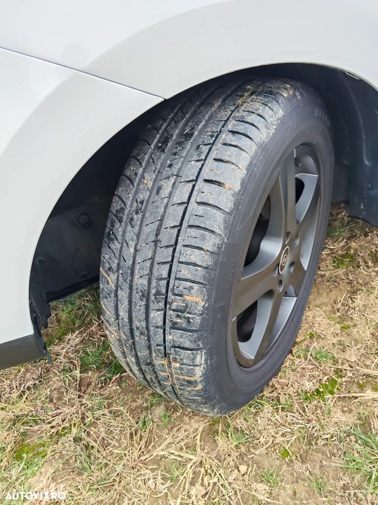Hyundai ix35 2.0 CRDI 4WD Automatik Premium - 18