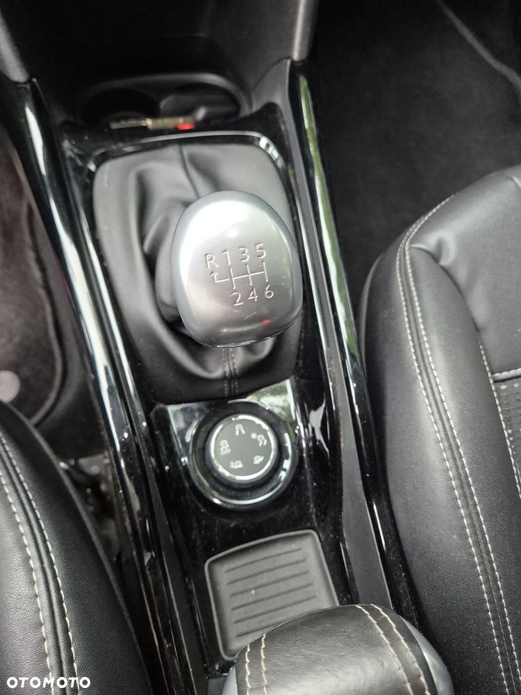 Peugeot 2008 BlueHDi FAP 120 STOP & START Allure - 18