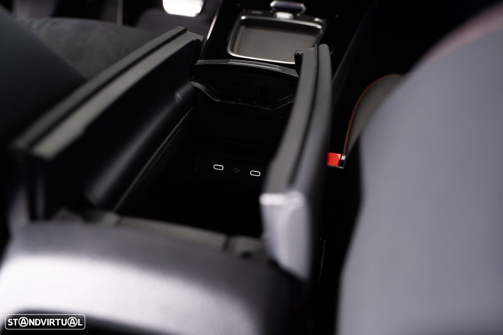 Mercedes-Benz CLA 250 e 8G-DCT Edition AMG Line - 40