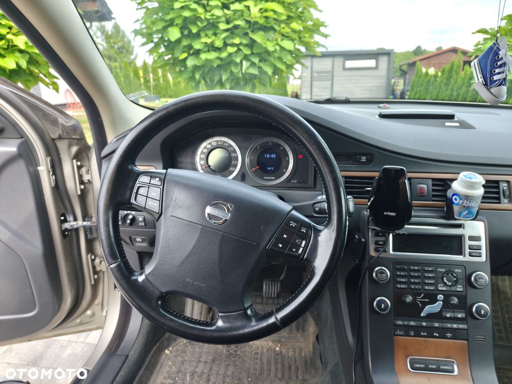 Volvo V70 D5 Summum - 12