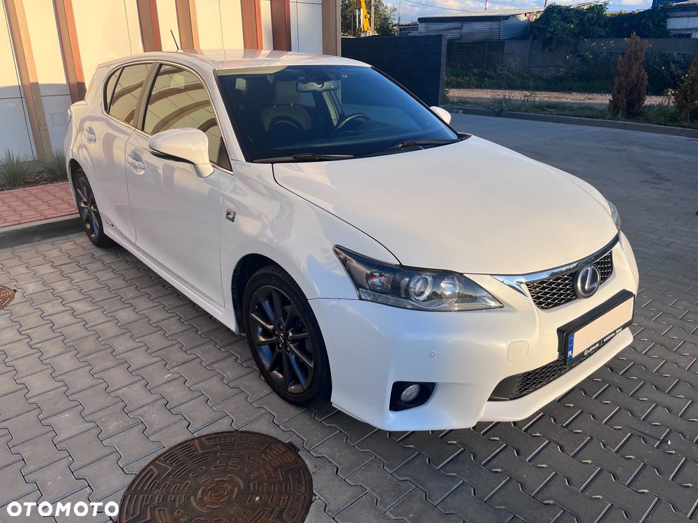 Lexus CT 200h F Sport - 2
