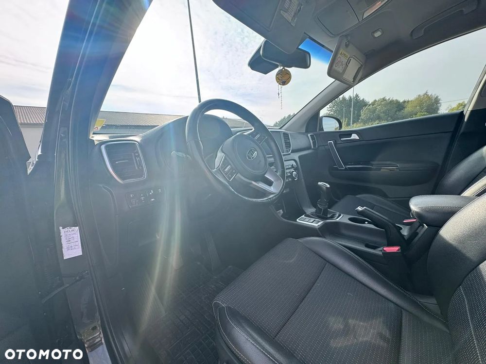 Kia Sportage 1.6 GDI Black Edition 2WD - 2