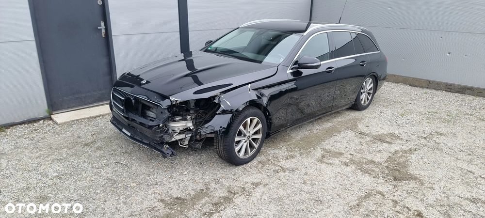 Mercedes-Benz Klasa E 200 d 9G-TRONIC Night Edition - 2