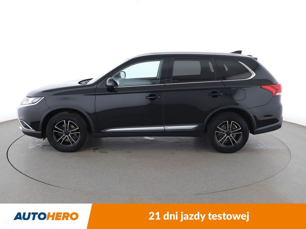 Mitsubishi Outlander - 2