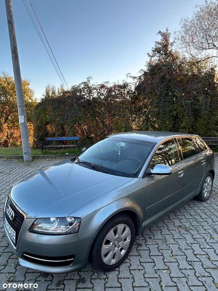 Audi A3 Sportback - 2