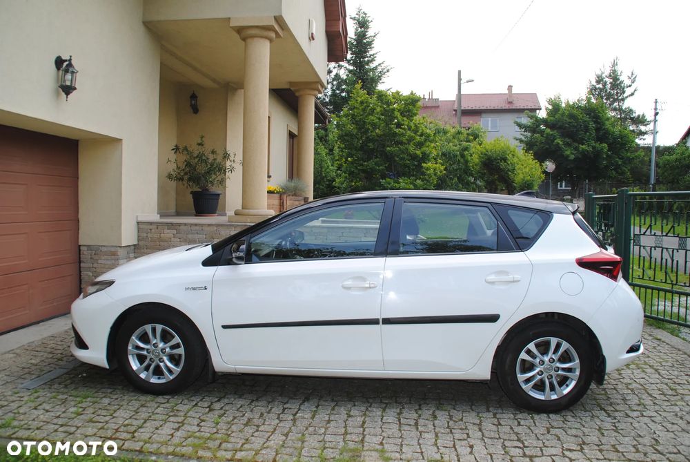 Toyota Auris Hybrid 135 Freestyle - 1