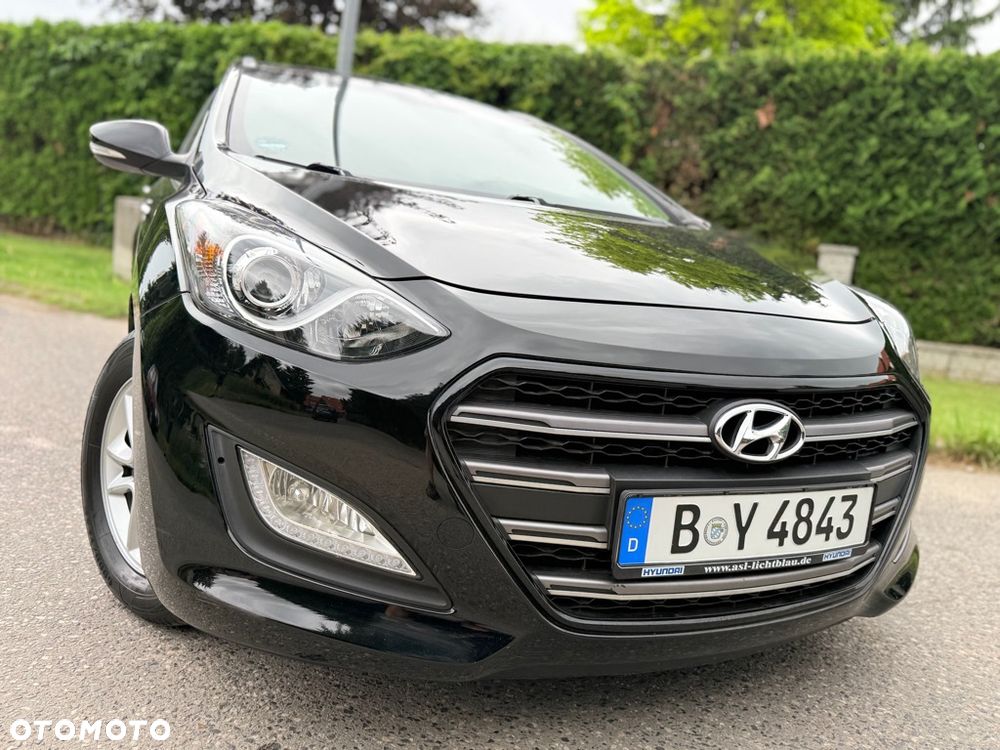 Hyundai i30 1.4 Premium - 1