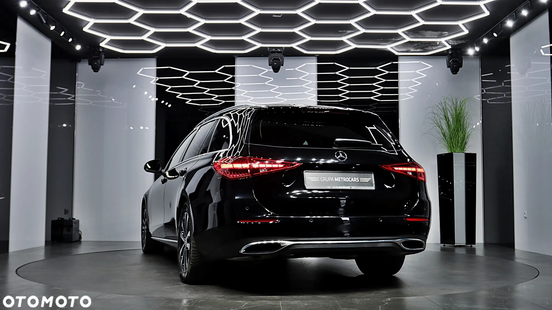 Mercedes-Benz Klasa C 200 d T 9G-TRONIC - 8