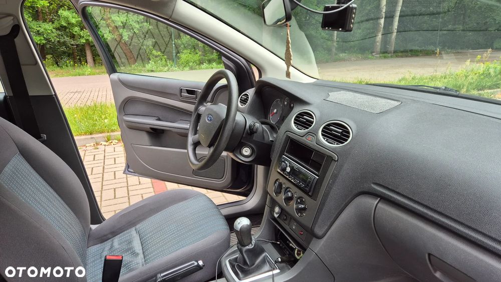 Ford Focus 1.6 TDCi Ambiente - 5