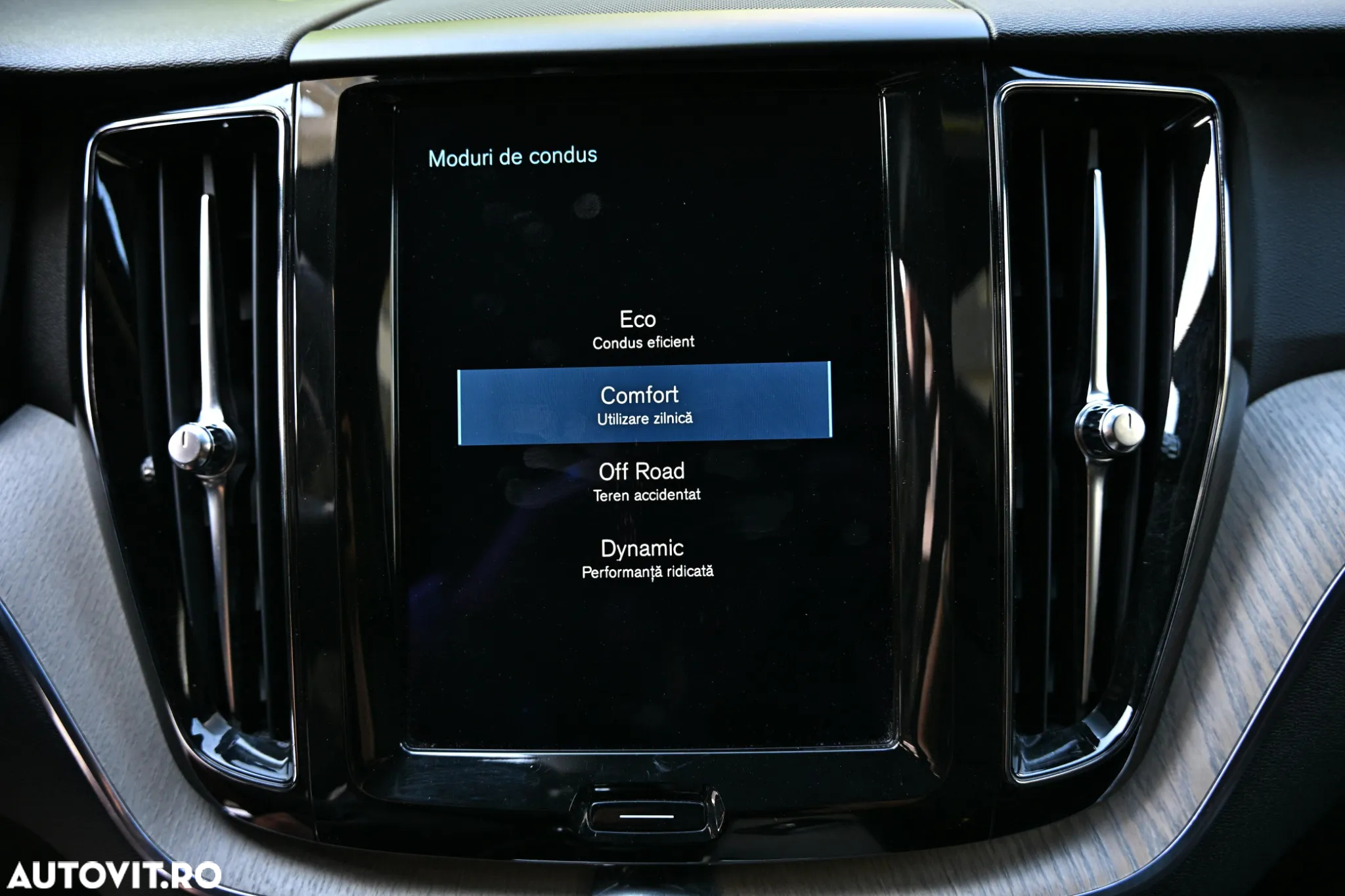 Volvo XC 60 D4 AWD Inscription - 8