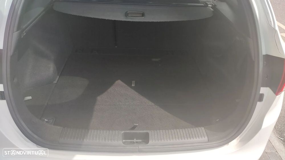 Kia Ceed SW 1.6 CRDi 136 DCT ISG GT Line - 14