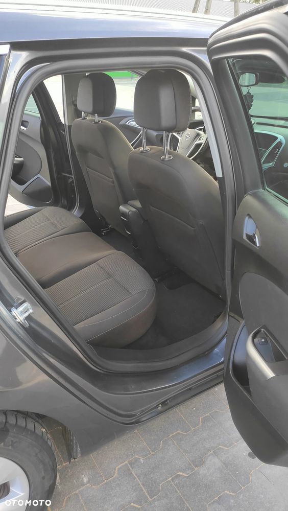 Opel Astra 1.7 CDTI - 11