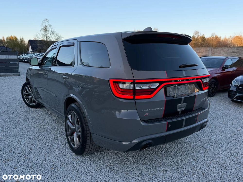 Dodge Durango 6.4 SRT - 12