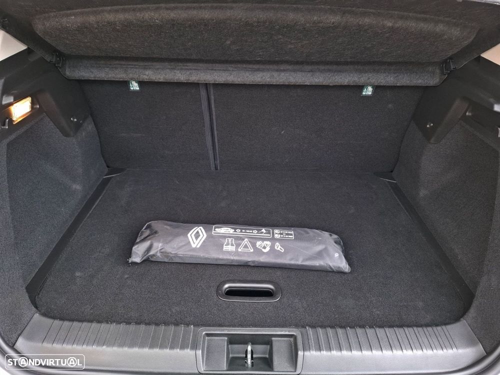 Renault Captur 1.0 TCe Techno Bi-Fuel - 27