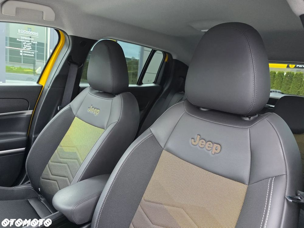Jeep Avenger 1.2 GSE T3 Summit Winter Edition FWD - 27