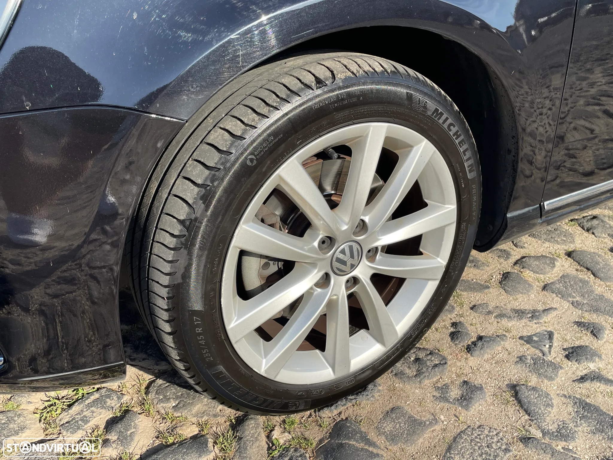 VW Passat 2.0 TDI Edition Confort. BlueMotion - 13