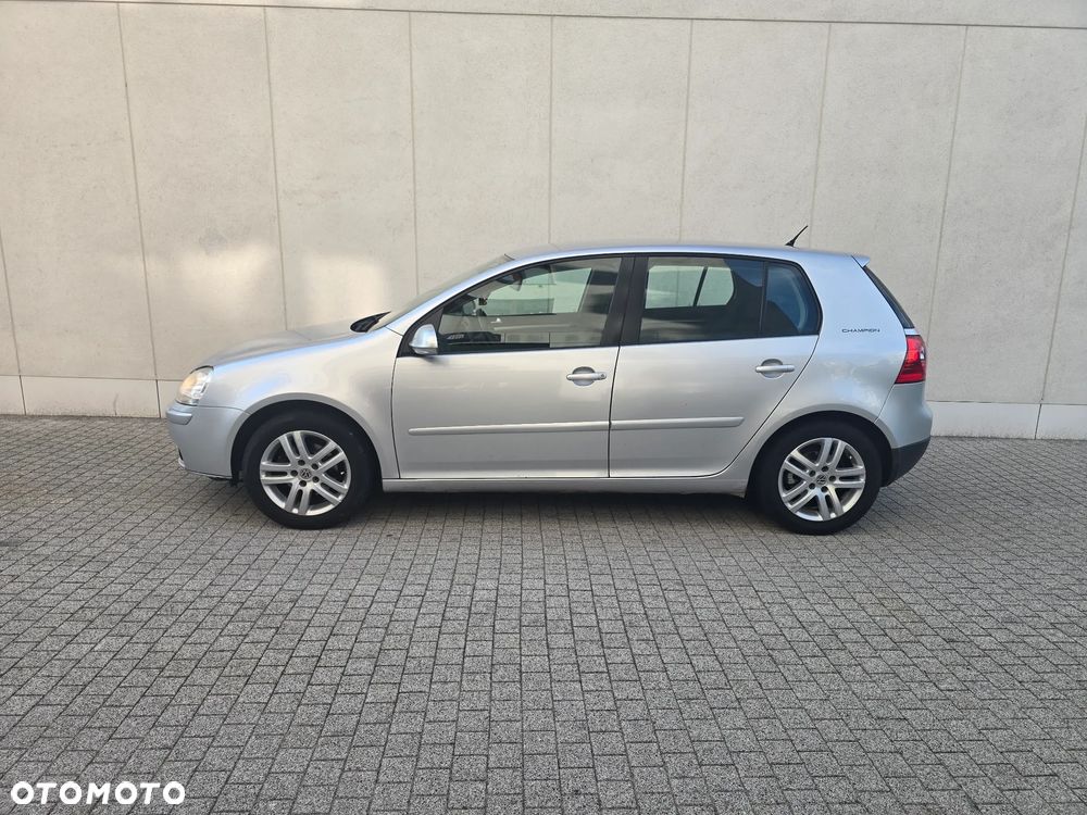 Volkswagen Golf V 1.6 Comfortline - 6