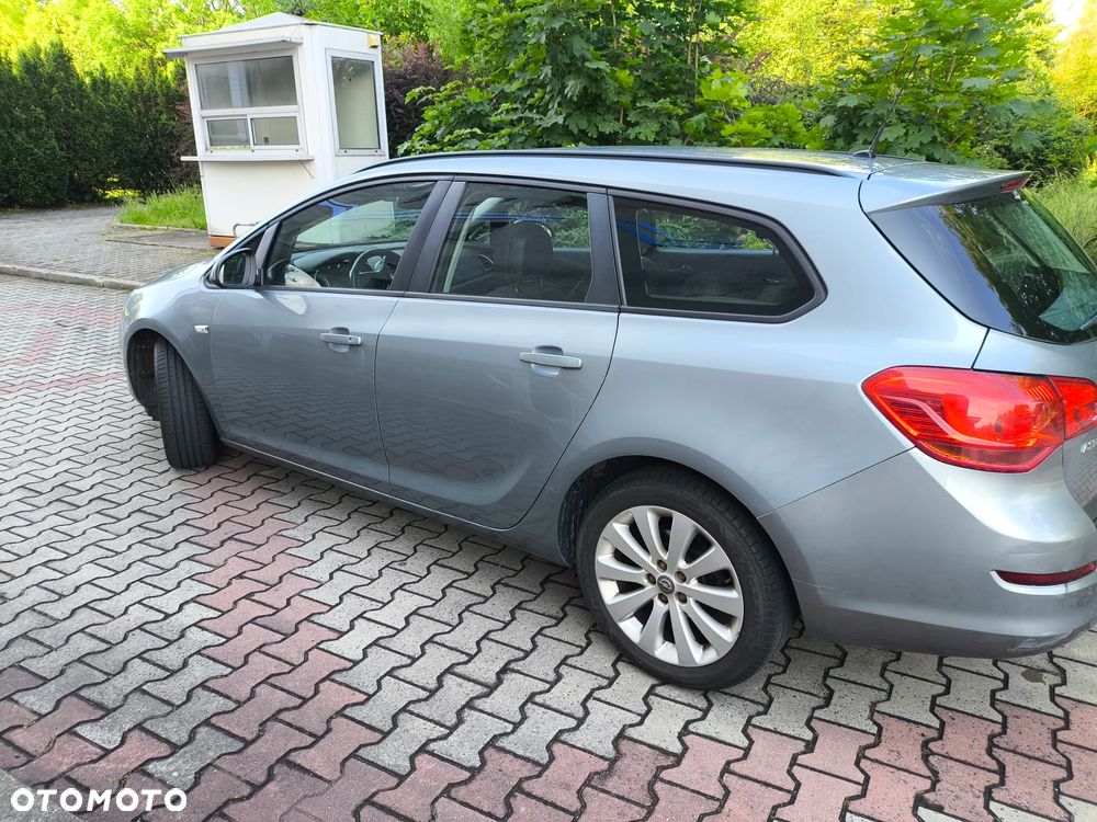 Opel Astra 1.6 Cosmo - 18