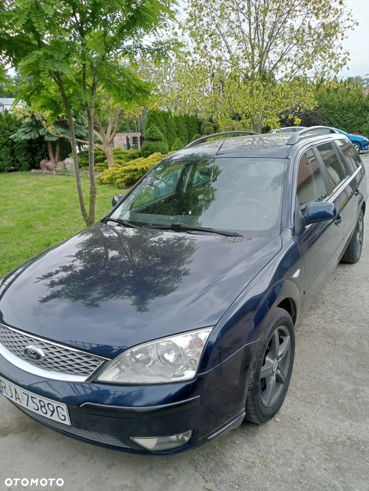 Ford Mondeo 1.8 Ambiente - 1