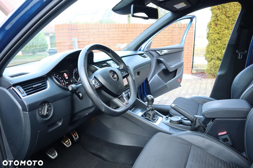 Skoda Octavia 2.0 TDI RS - 9