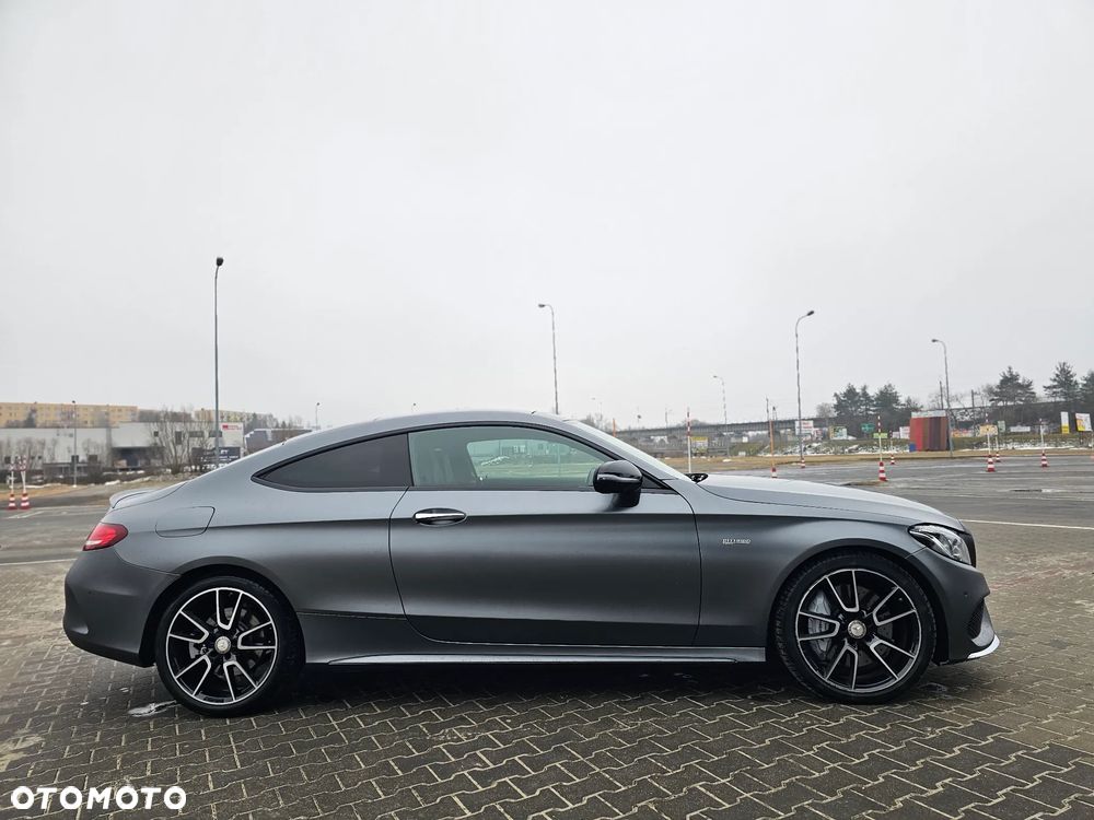 Mercedes-Benz Klasa C AMG 43 4Matic 9G-TRONIC - 10