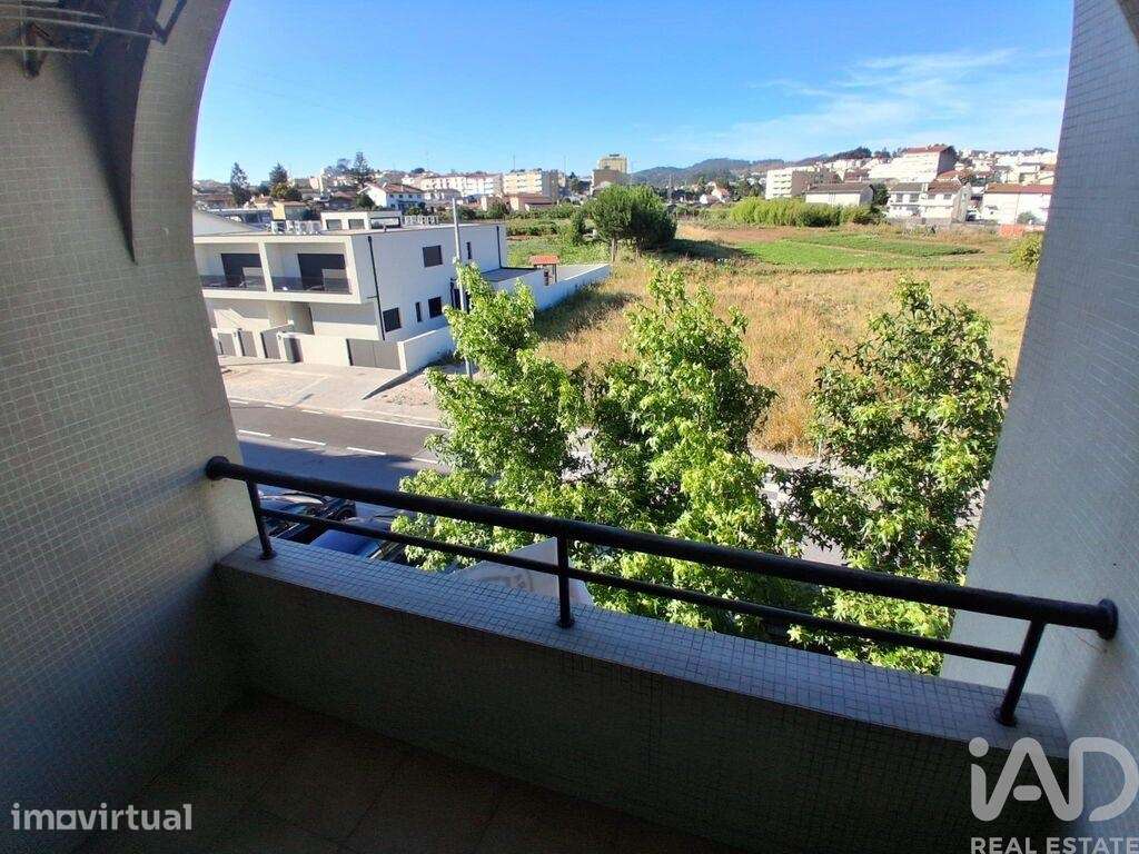 Apartamento em Rio Tinto de 94 m2 - Grande imagem: 5/16