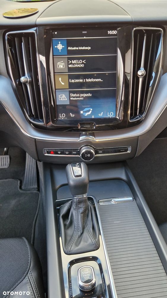 Volvo XC 60 D4 Momentum Pro - 19