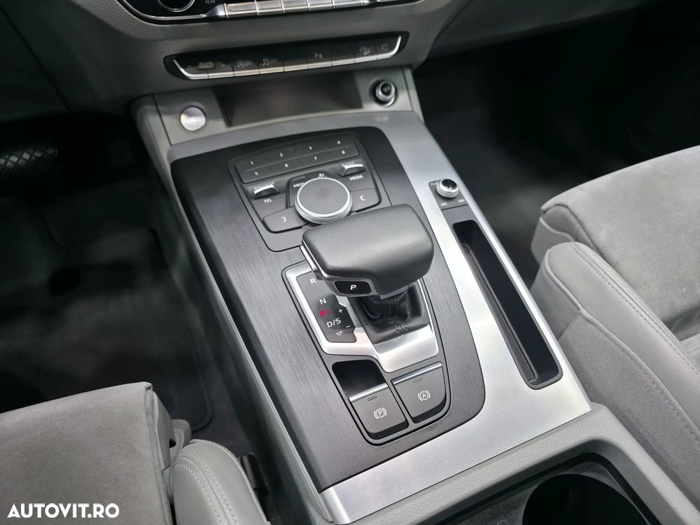 Audi Q5 2.0 40 TDI quattro S tronic Sport - 14