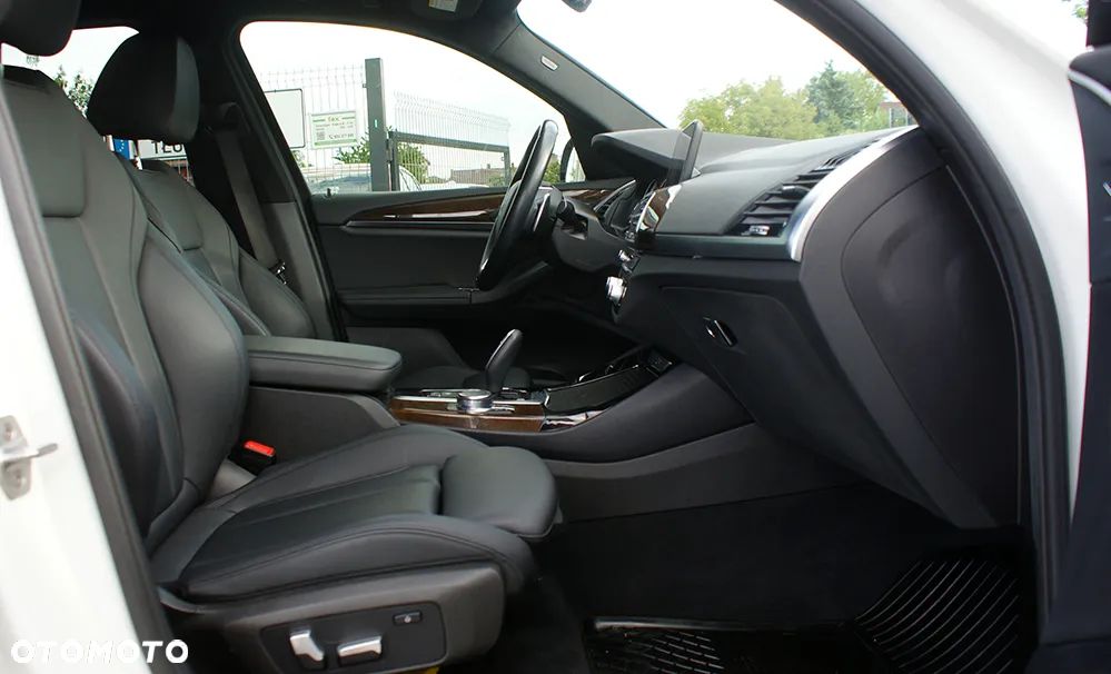 BMW X3 xDrive30i GPF Advantage sport - 14